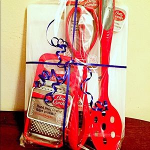 Poly Cutting Board with Utensils